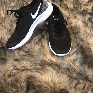 Nike Flex Experience RN 7